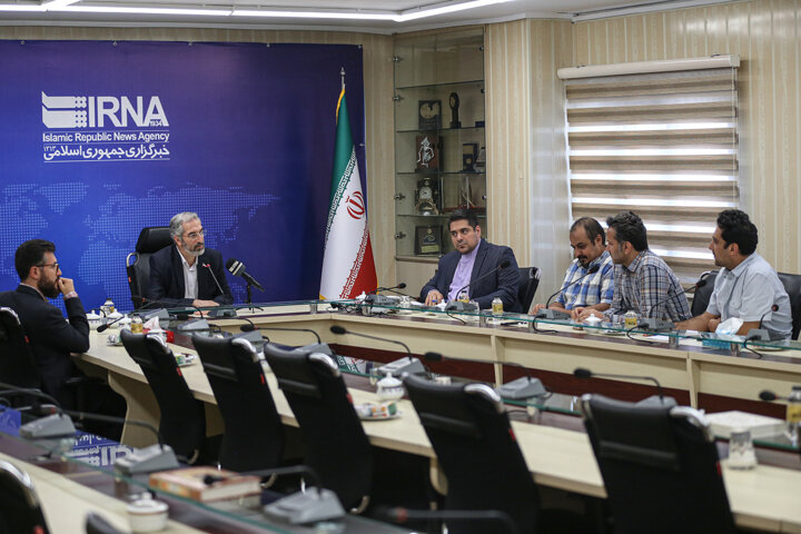 صحبتهای صریح «سالاری» در خصوص موسیقی؛ دوغ و دوشاب در فضای مجازی یکی شده/ لبزدن خواننده جرم است