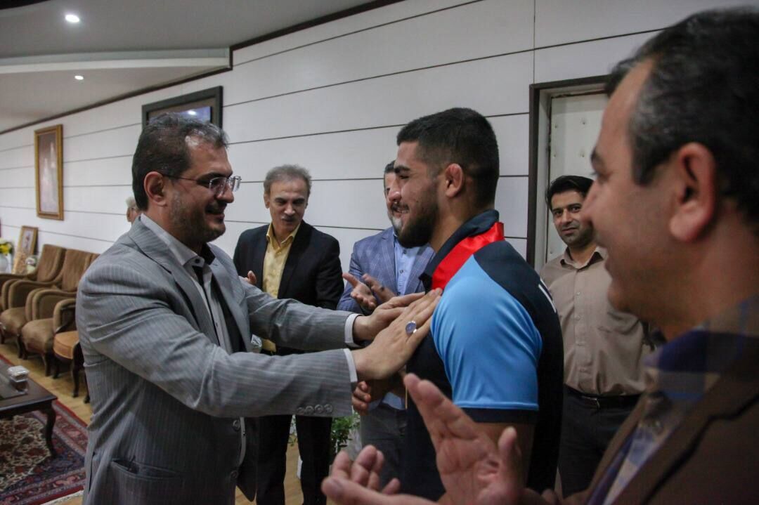 استاندار کردستان: دغدغه ورزشکاران باید رفع شود