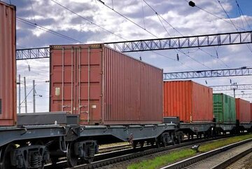 قطارهای باری از مبدا روسیه بزودی وارد ایران می‌شوند