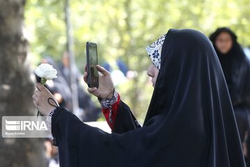 استاندار فارس: حجاب و حفظ حرمت بانوان یکی از بزرگترین راهکارهای تحکیم خانواده است