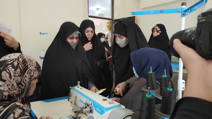 ارتقای توانمندی زنان در عرصههای مختلف یکی از برنامههای اصلی دولت است