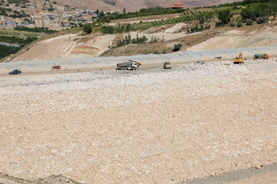 اجرای خط انتقال آب از سد باباحیدر به فارسان جزو طرح‌های پیشران وزارت نیرو قرار دارد