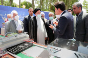 الرئيس الايراني يتفقد عددا من الشركات المعرفية في كرمانشاه