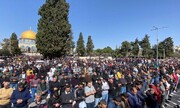 حضور ۵۰ هزار فلسطینی در نماز جمعه مسجد الاقصی 