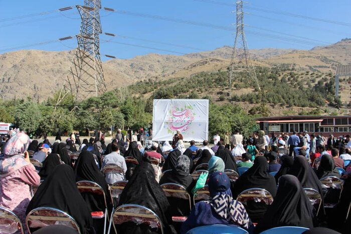 صدها نفر با نوای "یا علی" امامزاده صالح تا توچال را کوهپیمایی کردند