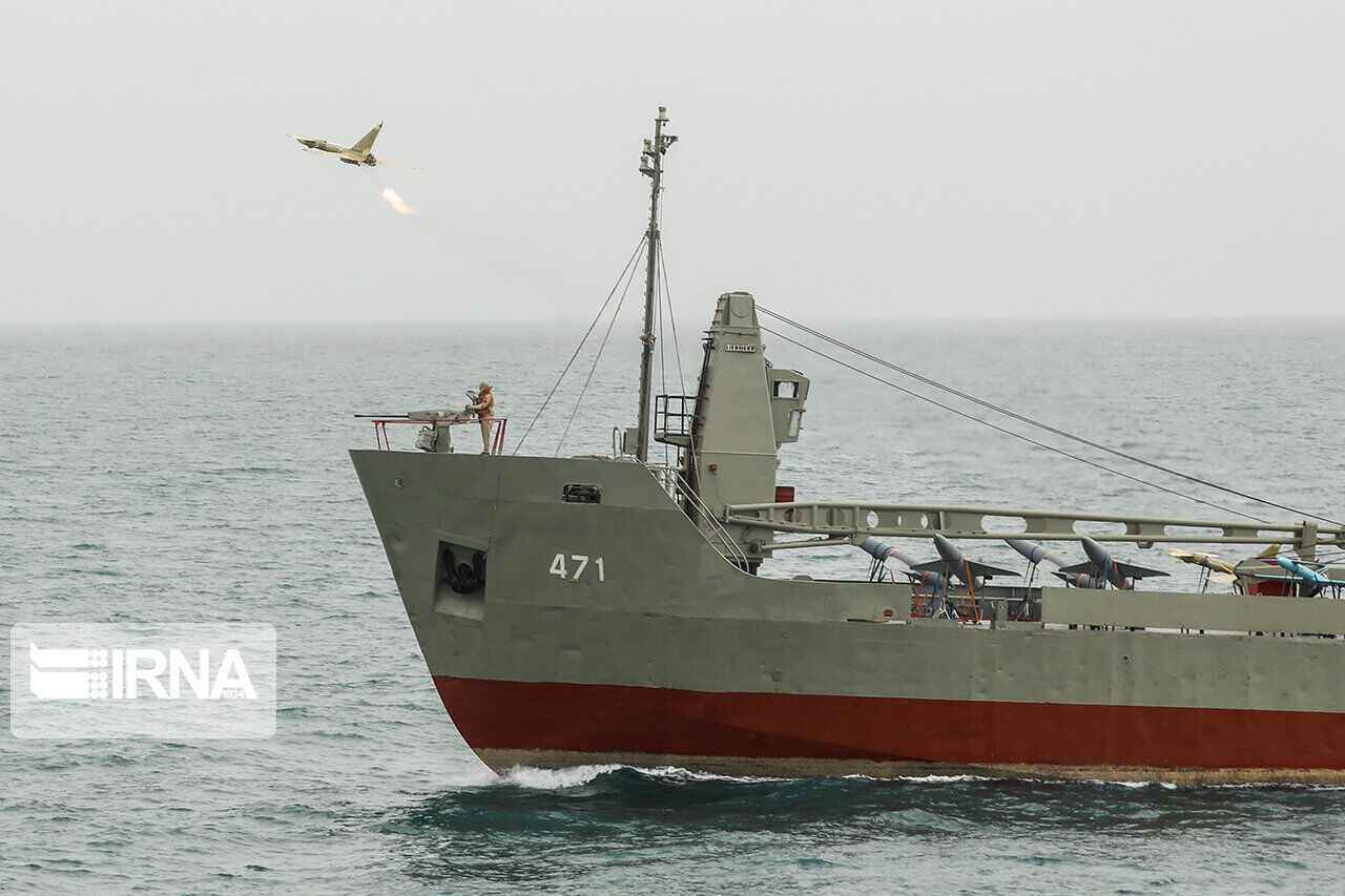 La division de porte-drones de la Marine iranienne formée dans le but de maintenir la sécurité de la navigation