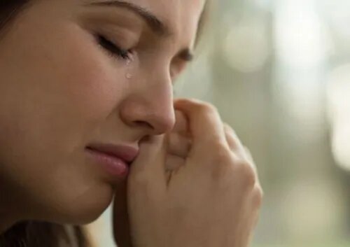 افسردگی قاعدگی چیست و چطور آن را مدیریت کنیم؟