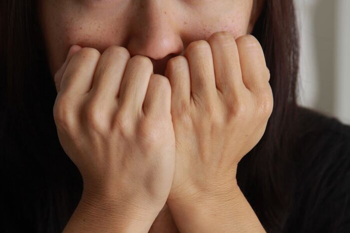 افسردگی قاعدگی چیست و چطور آن را مدیریت کنیم؟