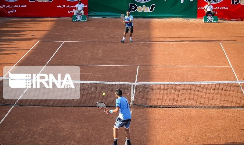 مسابقات " تور جهانی"  تنیس  در اصفهان آغاز شد