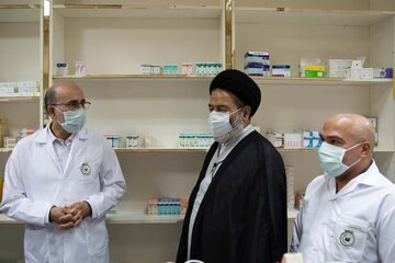 سرپرست حجاج ایرانی: تلاش کادر پزشکی برای تامین نیازهای زائران ستودنی است 