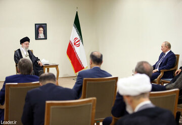 دیدار پوتین با رهبری