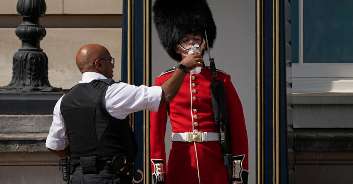 موج بیسابقه گرما در اروپا؛ از آتشسوزیهای جنگلی تا مرگ بیش از هزار نفر