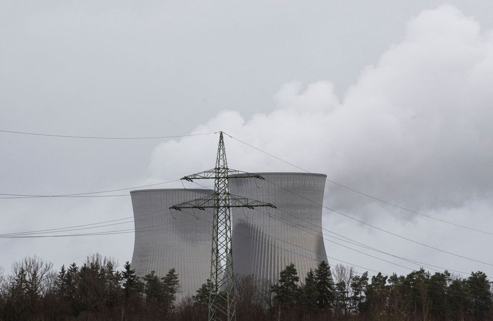 یک بام و دوهوای آمریکا درمورد صنعت هسته ای؛ ضروری برای خود، ممنوع برای دیگران 