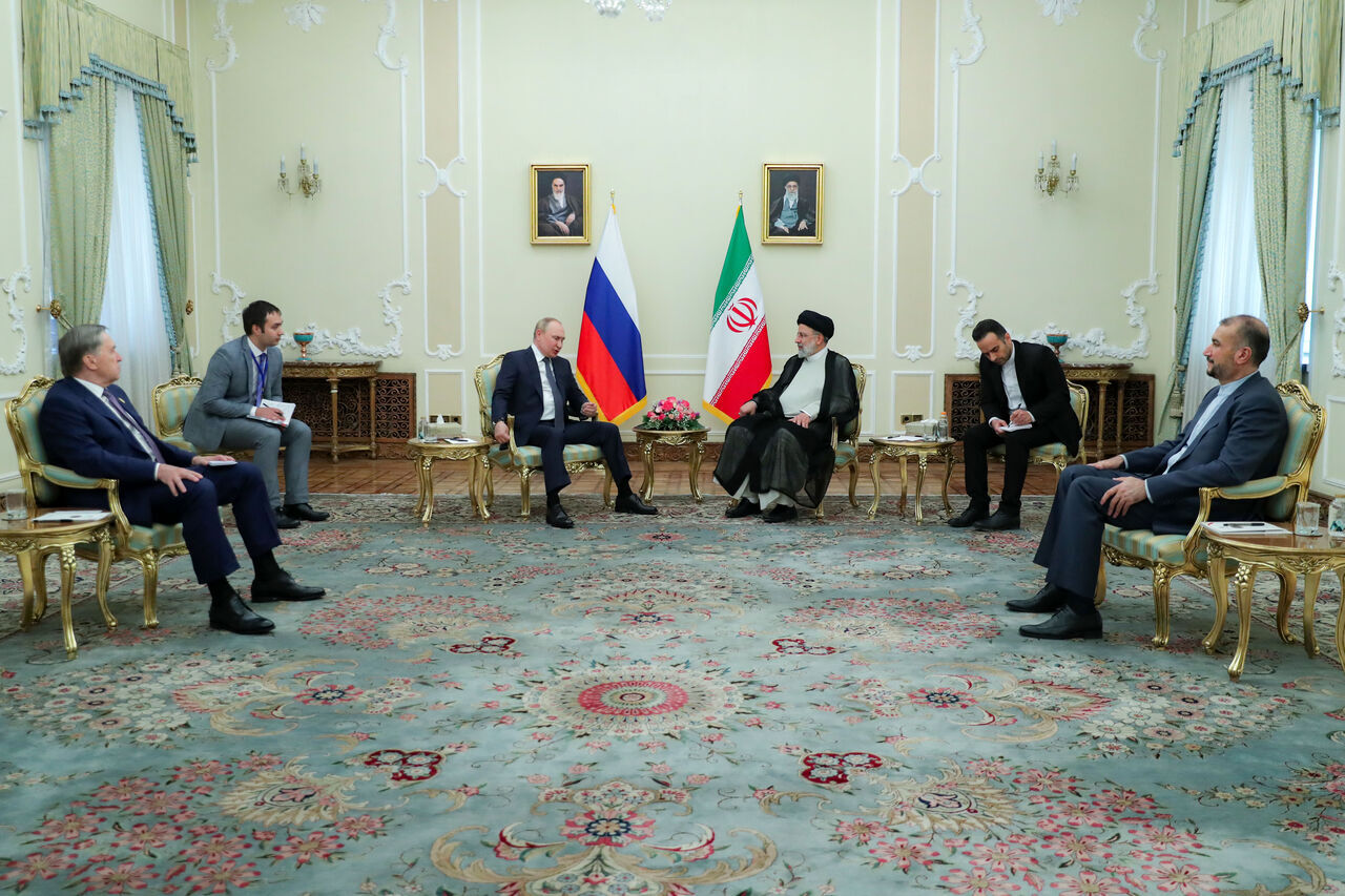 ایران اور روس کی دہشتگردی کیخلاف جنگ کے کامیاب کارنامے نے خطے میں استحکام کے فروغ کے ماحول کی فراہمی کی ہے: صدر رئیسی