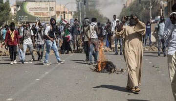 ۱ کشته در تظاهرات علیه حکومت نظامی در سودان