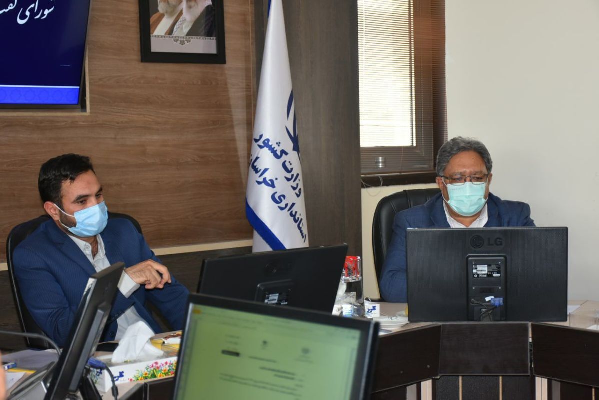 رشد فروشگاههای زنجیرهای دغدغه اصناف خراسان جنوبی است رشد فروشگاههای زنجیرهای دغدغه اصناف خراسان جنوبی است