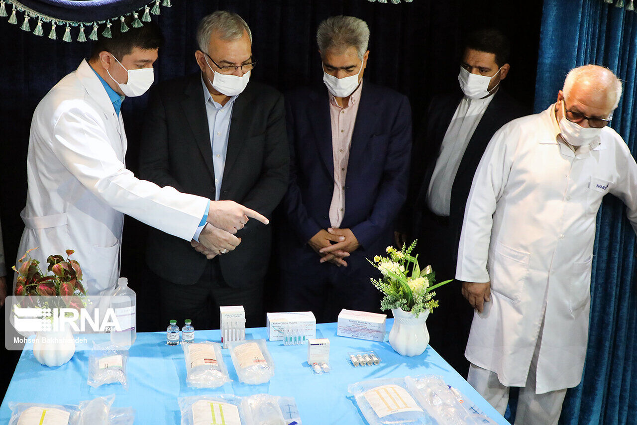 Iran unveils 2 domestically-produced drugs for open-heart surgery