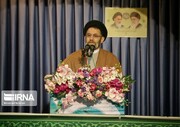 نماینده ولی فقیه در لرستان: امامان جمعه در هدایت جامعه نقش مهمی دارند