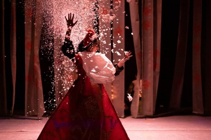 فصلی از نشاط اجتماعی در صحنه آخر پلاتو شمس