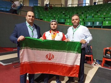 Haltérophilie : hat-trick signé par le petit géant iranien