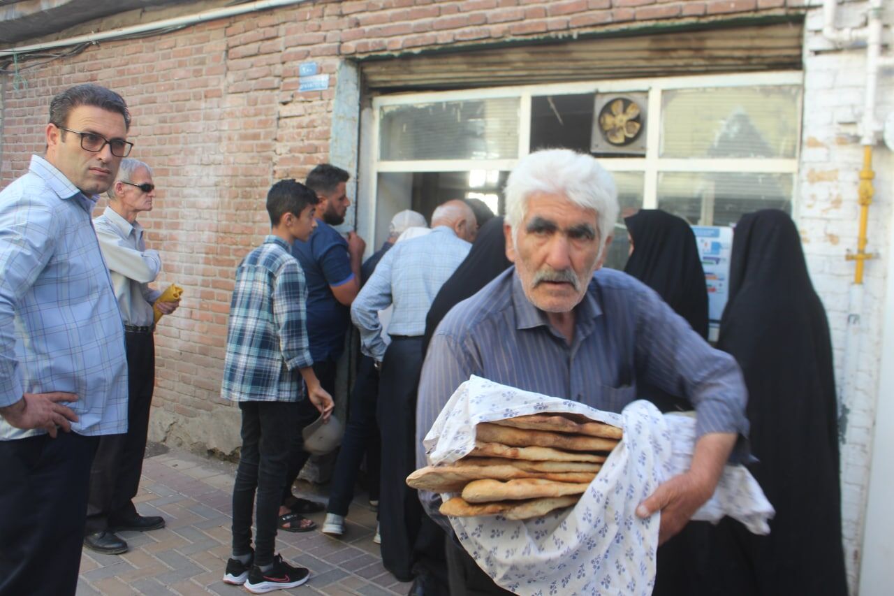 بخشی از مشکل کمبود نان در خلخال حل شد 