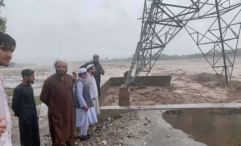 سیل در افغانستان جان ۱۳ نفر را گرفت سیل در افغانستان جان ۱۳ نفر را گرفت