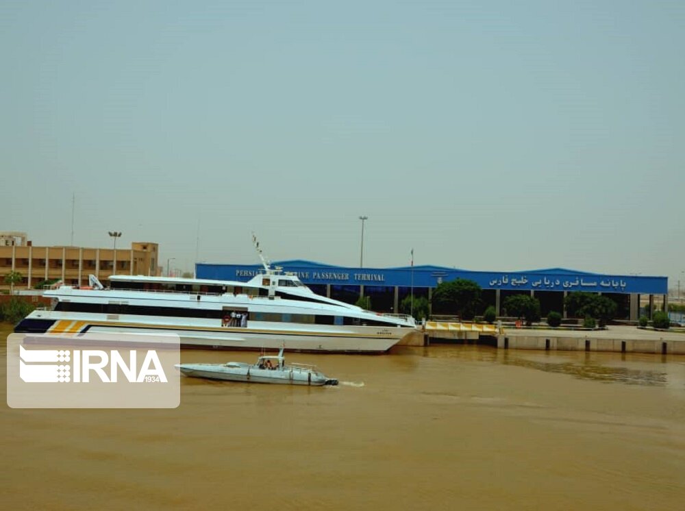 راه اندازی خط کشتیرانی بین خرمشهر و بندر ابوفلوس عراق در دست پیگیری است