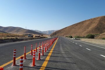 چهار بانده شدن جاده علیصدر مهمترین مصوبه گردشگری همدان در سفر رییس جمهور است