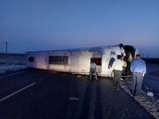 واژگونی اتوبوس در ابرکوه یزد ۲۰ مصدوم برجا گذاشت