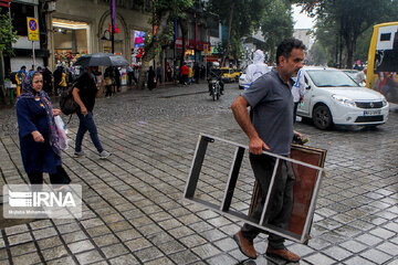 Lluvia de verano en Rasht
