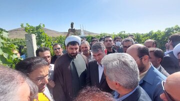 بازدید وزیر جهاد کشاورزی از "طرح فراز" در ملایر