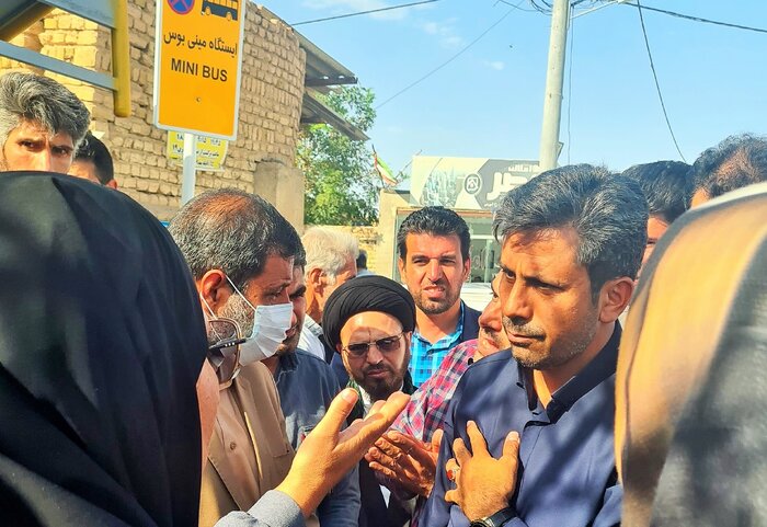 فرماندار:رفع مساله ضایعاتی‌های حاشیه شهر مشهد مطالبه مردم است