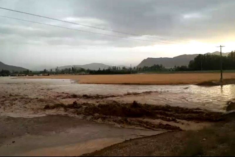 سیلاب و وضعیت اضطراری در استان یزد + فیلم