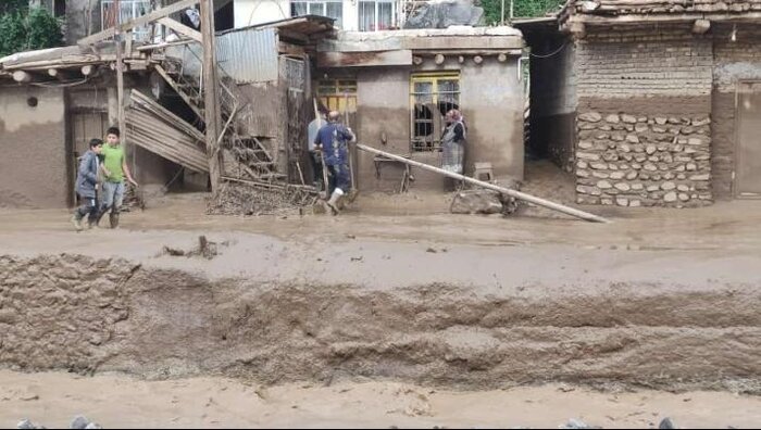 بازسازی مناطق سیل زده  البرز با همت جهادی پیش می رود