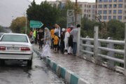 ورودی شیراز-اصفهان به دلیل بارندگی مسدود شد/ یک طرفه شدن خیابان صنایع شیراز + فیلم