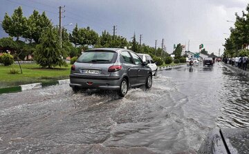 بارش سیل آسا با ۳۴ حادثه در کرج همراه شد