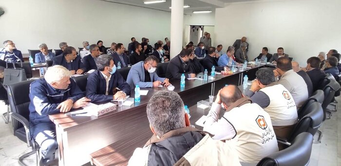 استاندار مازندران : مسوولان تا بازگشت زندگی مردم به روال عادی نباید منطقه سیلزده را ترک کنند