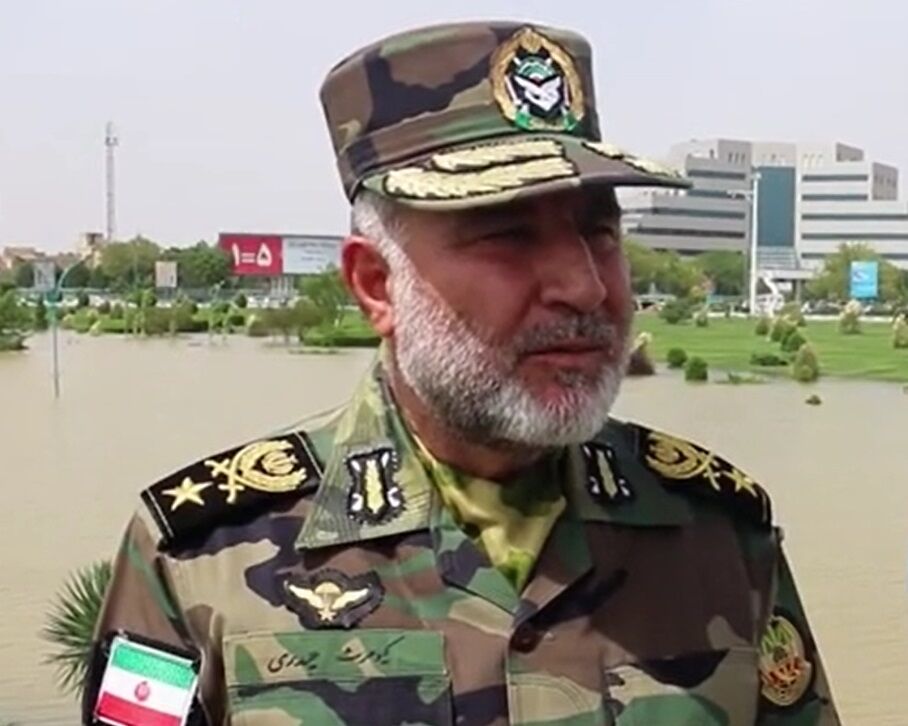 امیر حیدری: تجهیزات فنی مهندسی نیروی زمینی به یزد منتقل شد