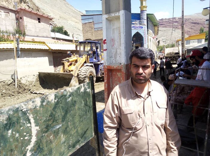 فرماندار فیروز کوه:عملیات تجسس و زنده یابی در مناطق سیل زده به پایان رسید