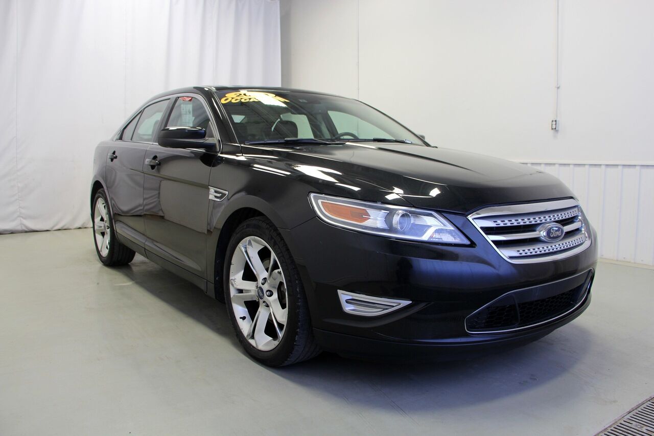 خودرو قاچاق ۱۷ میلیارد ریالی در گمرک بازرگان توقیف شد خودرو قاچاق ۱۷ میلیارد ریالی در گمرک بازرگان توقیف شد