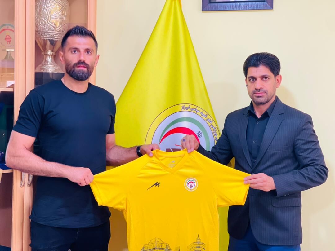 ۲ بازیکن جدید به تیم فجر شهید سپاسی شیراز پیوستند ۲ بازیکن جدید به تیم فجر شهید سپاسی شیراز پیوستند