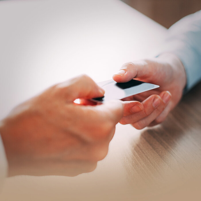 آیا نفقه به زنان شاغل تعلق میگیرد؟