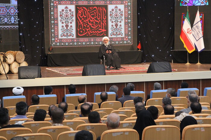 امام جمعه بوشهر: جهان آینده به نام امام حسین (ع) رقم خواهد خورد