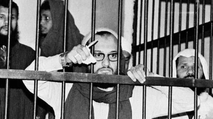 الظواهری.. از جراحی تا نشستن بر "تاج و تخت تروریسم"