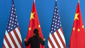 مشاور سابق ترامپ: دولت بایدن، چین را تحریک به جنگ می‌کند