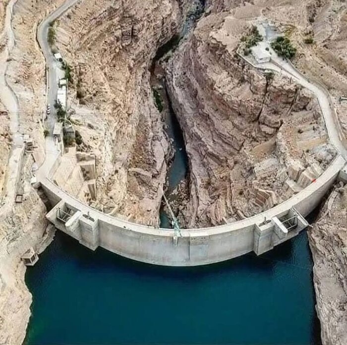 قایقرانی به گِل نشسته در کویر کرمان و انتظارها برای تغییر