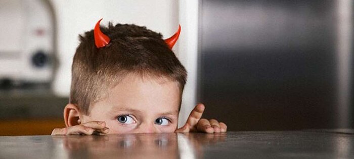 با فرزندی که دروغ میگوید چگونه رفتار کنیم؟