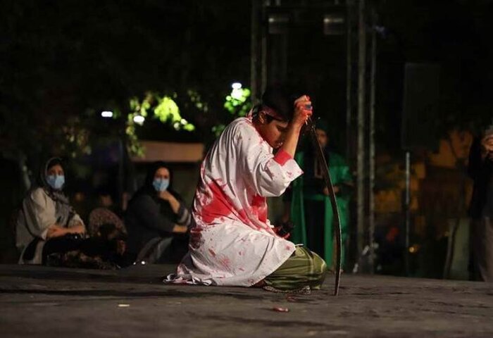 شهادت طفلان زینب(س)؛ کفنپوشی فرزندانی به دست مادر