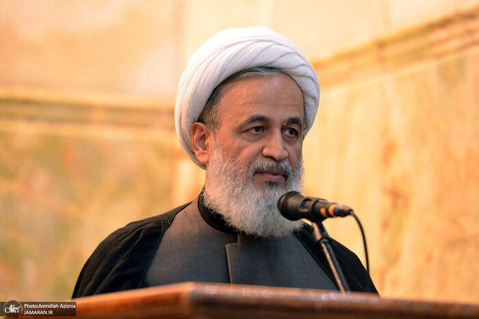 مراسم سوگواری احلی من العسل در حرم مطهر امام خمینی (ره) برگزار شد