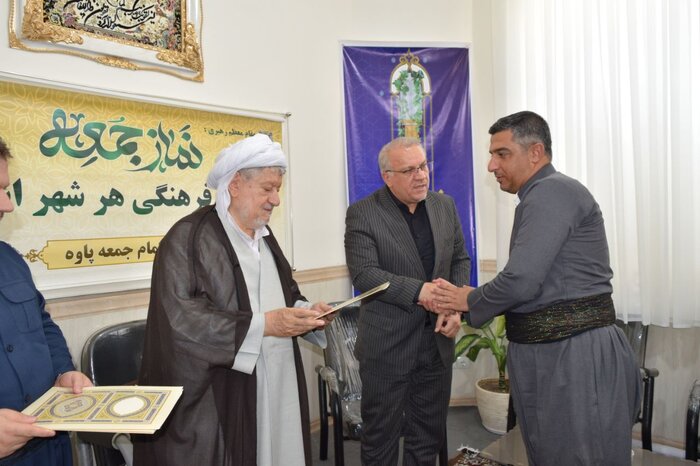 امام جمعه پاوه: هوشیاری و زمانهشناسی ضرورت کار خبرنگاران است